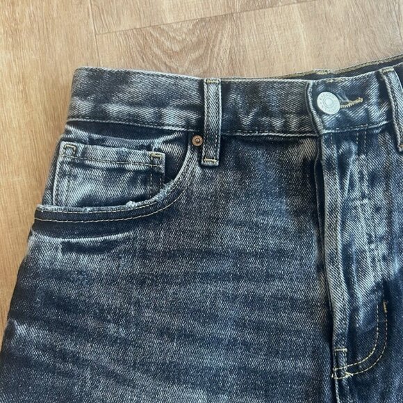 PACSUN Women's 26" Black "VINTAGE HIGH RISE" Denim Dark Wash Cut-Off Shorts - Picture 3 of 4